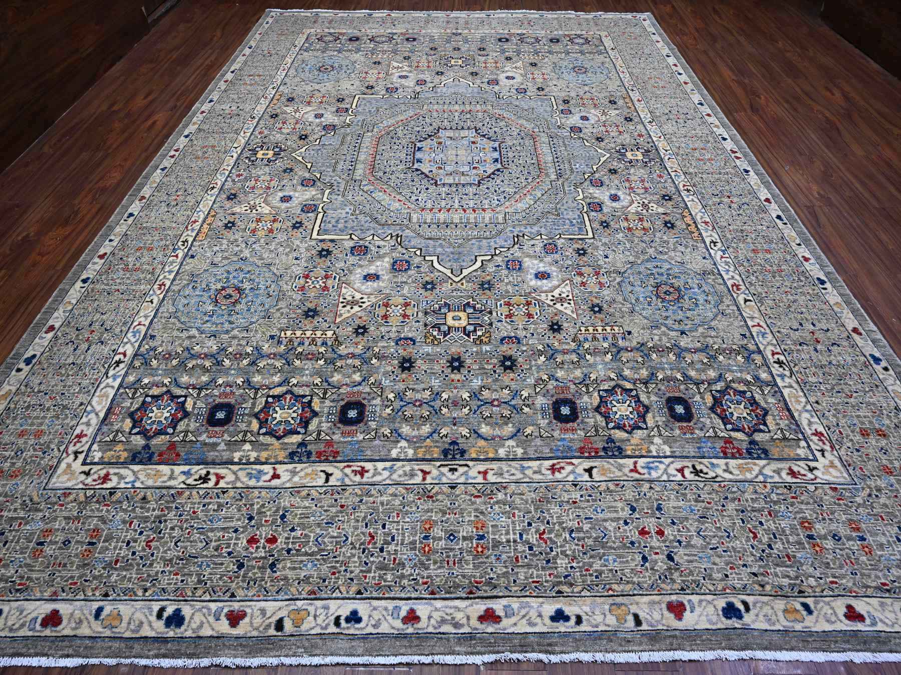 Mamluk Traditional hand-knotted wool rug in Gray, 9'11" x 14'3", SKU O089483