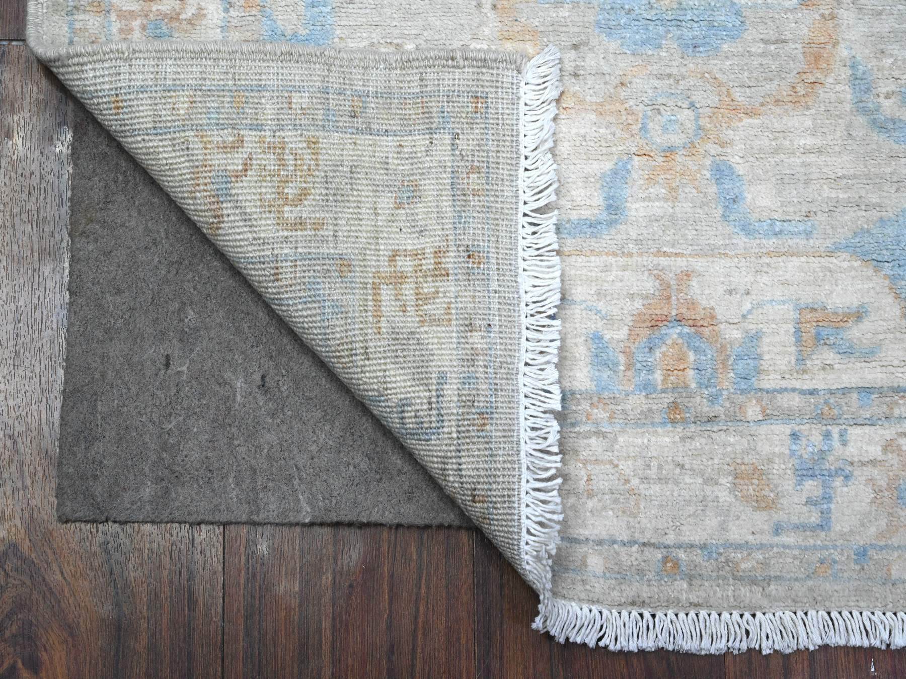 Gray 2'7" x 9'6" Oushak / Peshawar Hand knotted Wool Rug - Sku: O089627