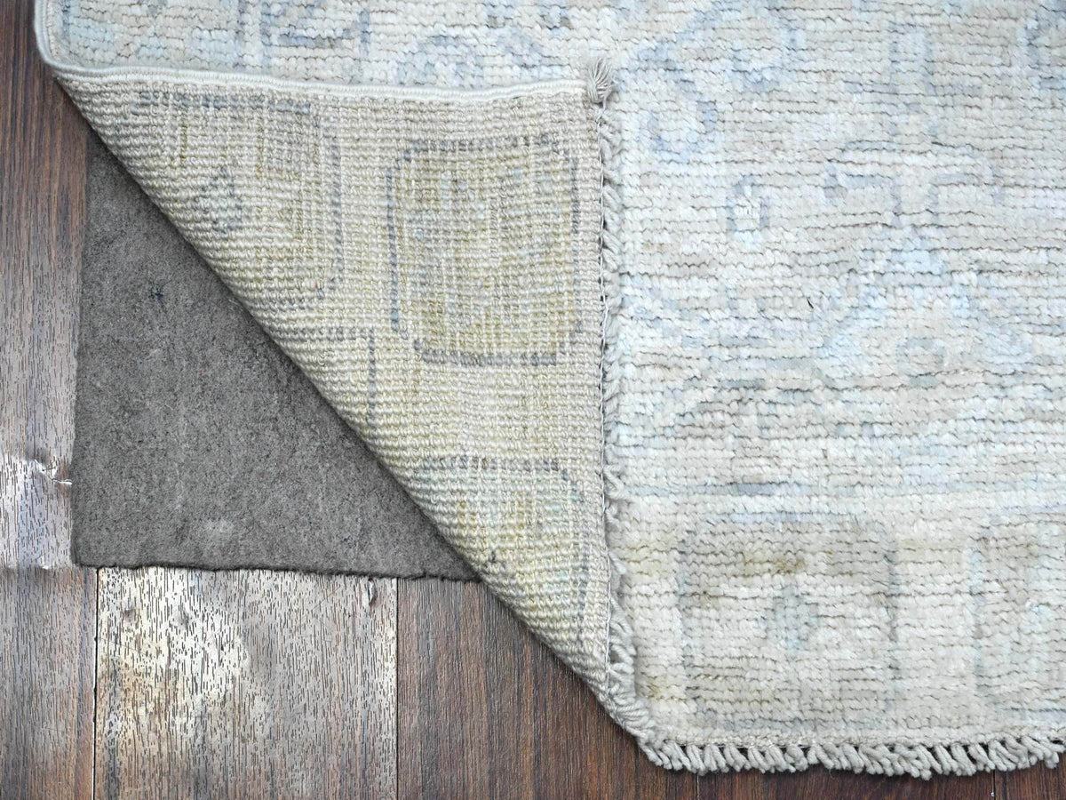 Oushak / Peshawar hand-knotted wool runner in Ivory, 2'11" x 9'4", SKU O089721