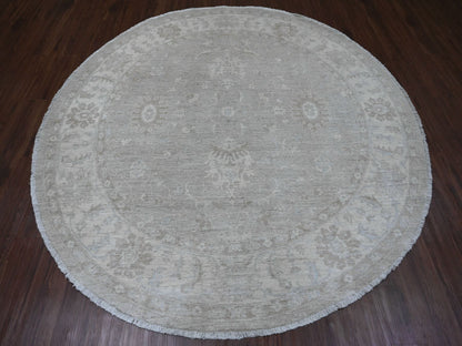 Mahal Oushak hand-knotted wool rug in Gray & Ivory, 7'8" x 7'11" — SKU O089795 (view 2)