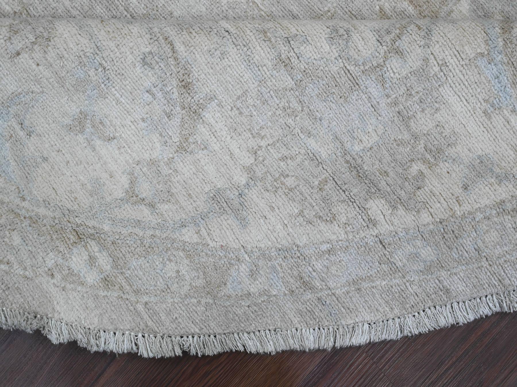 Mahal Oushak hand-knotted wool rug in Gray & Ivory, 7'8" x 7'11" — SKU O089795 (view 6)