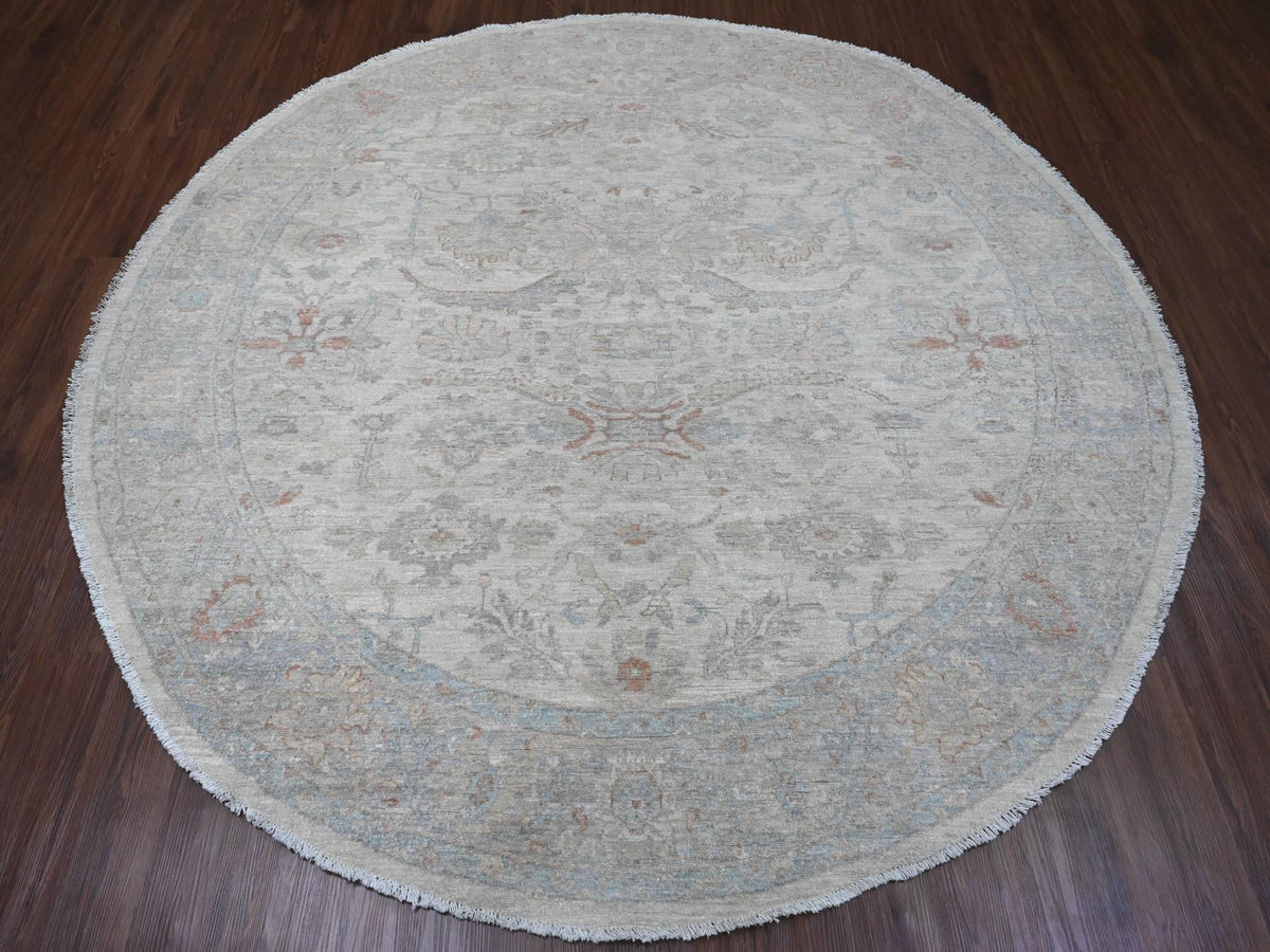 Heriz Oushak hand-knotted wool rug in Ivory & Gray, 7'7" x 7'9" — SKU O089796 (view 2)