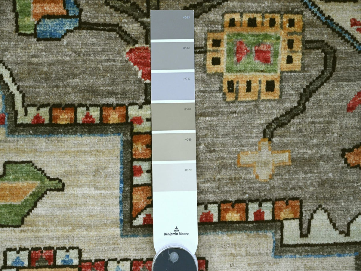 Heriz Oushak hand-knotted wool rug in Gray, 9'11" x 9'11" — SKU O089800 (view 7)