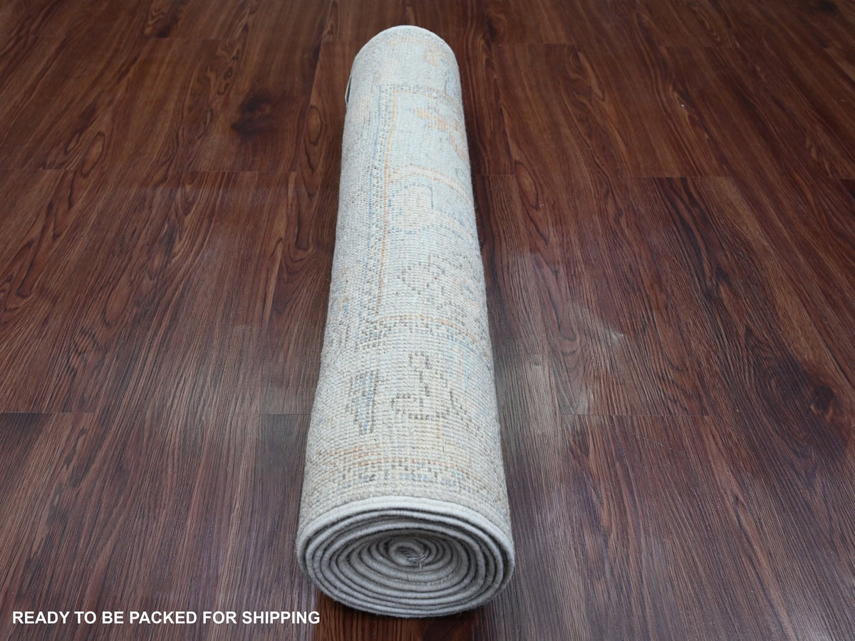 Oushak Oushak hand-knotted wool runner in Gray, 2'8" x 9'8" — SKU O089900 (view 4)