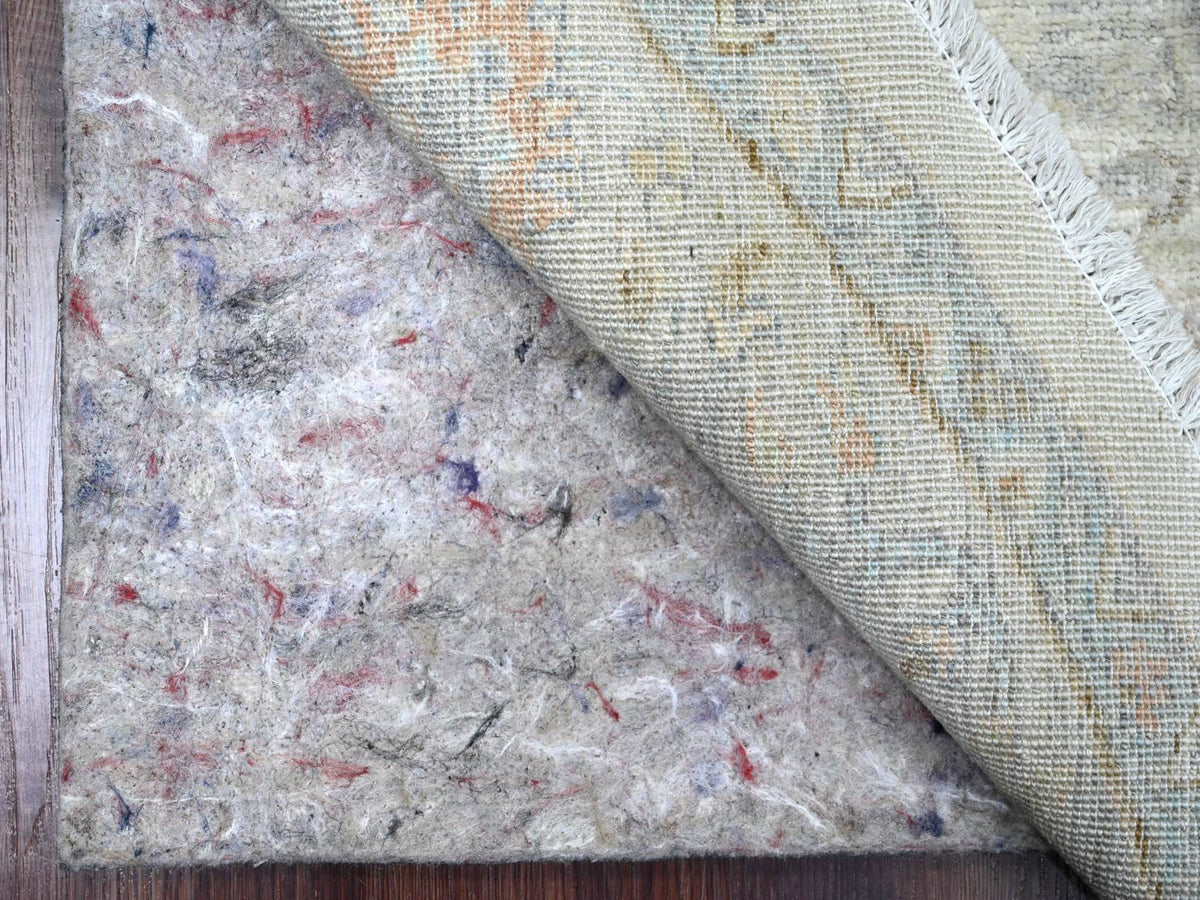 Heriz Oushak hand-knotted wool rug in Ivory & Gray, 5'8" x 5'9" — SKU O089996 (view 2)