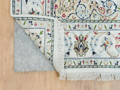 Nain Fine Oriental hand-knotted wool rug in Ivory, 4'7" x 6'8" — SKU O090013 (view 3)