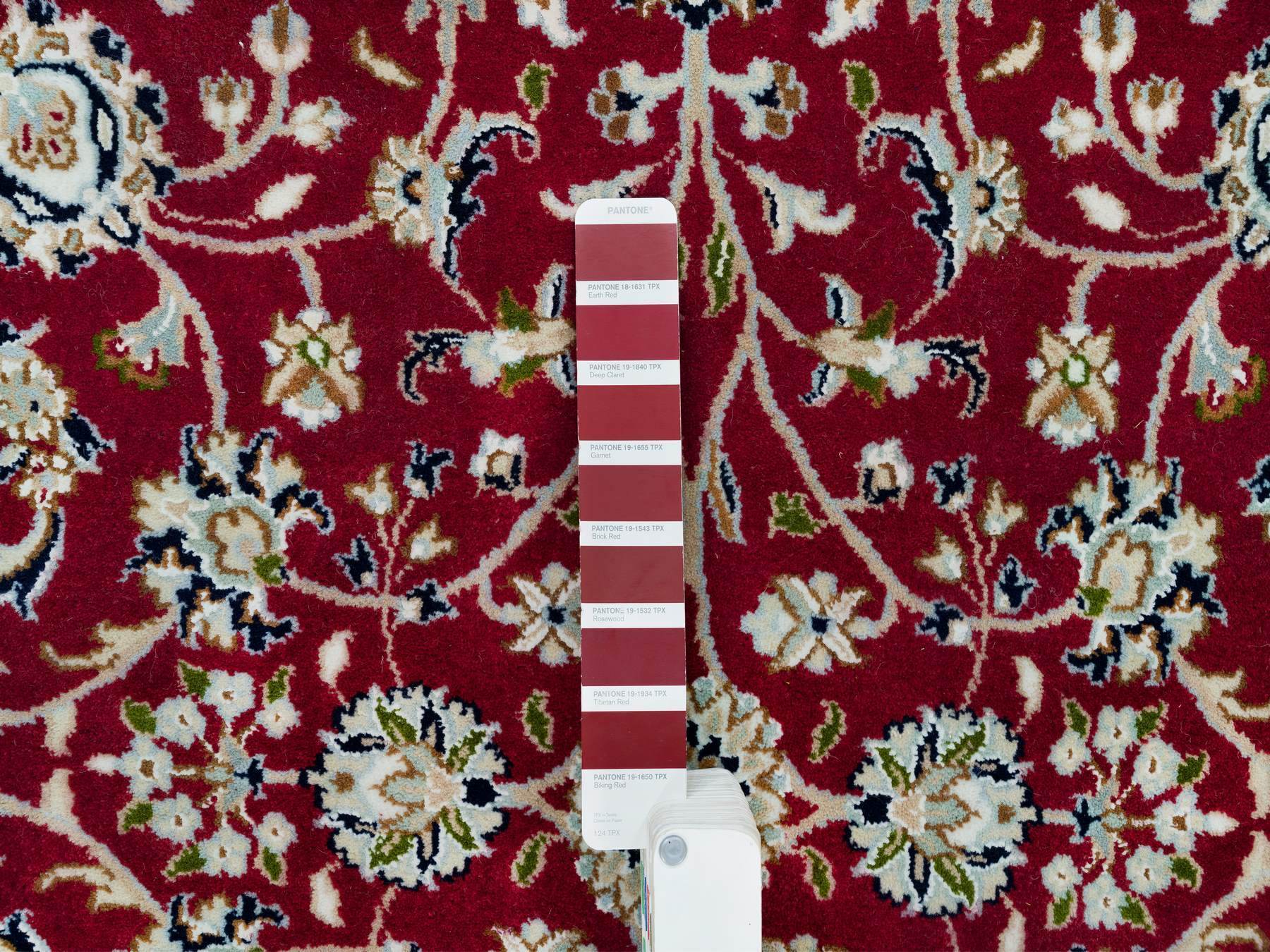 Nain Fine Oriental hand-knotted wool rug in Red & Ivory, 4'10" x 4'10" — SKU O090018 (view 4)
