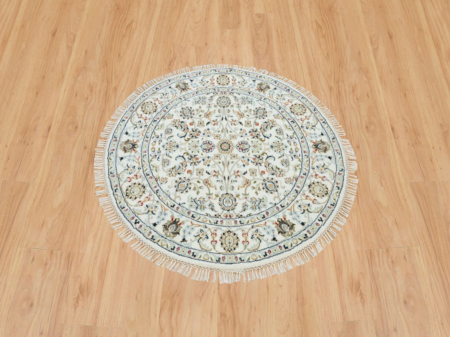 Nain Fine Oriental hand-knotted wool rug in Ivory, 4'1" x 4'1" — SKU O090026 (view 2)