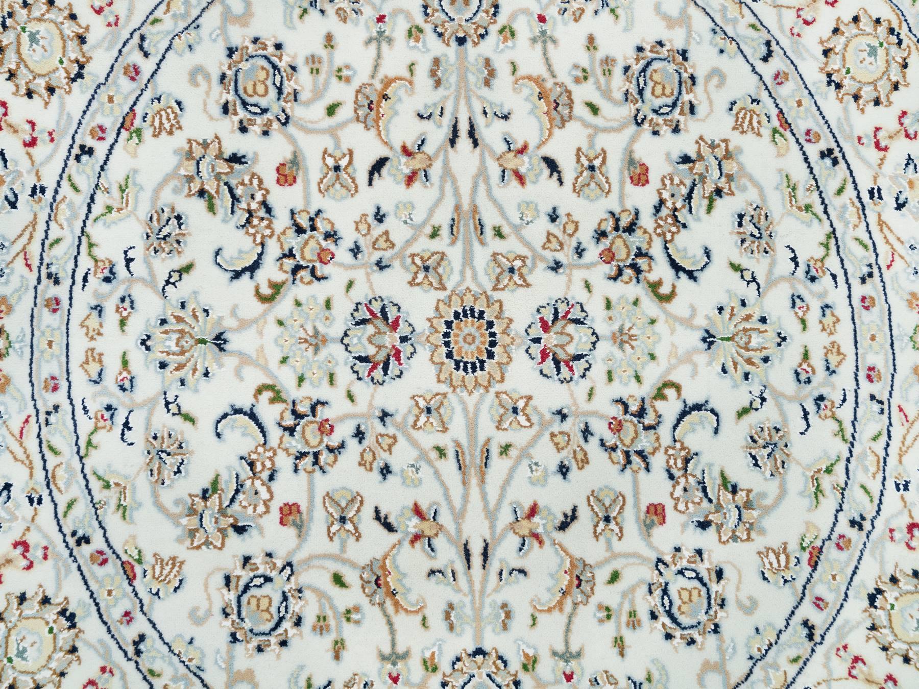 Nain Fine Oriental hand-knotted wool rug in Ivory, 4'1" x 4'1" — SKU O090026 (view 5)