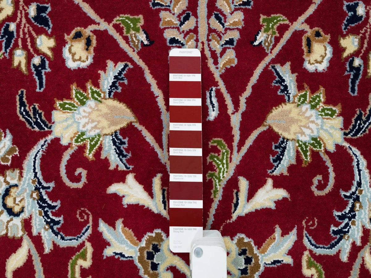 Nain Fine Oriental hand-knotted wool rug in Red & Ivory, 9'8" x 9'8" — SKU O090050 (view 7)