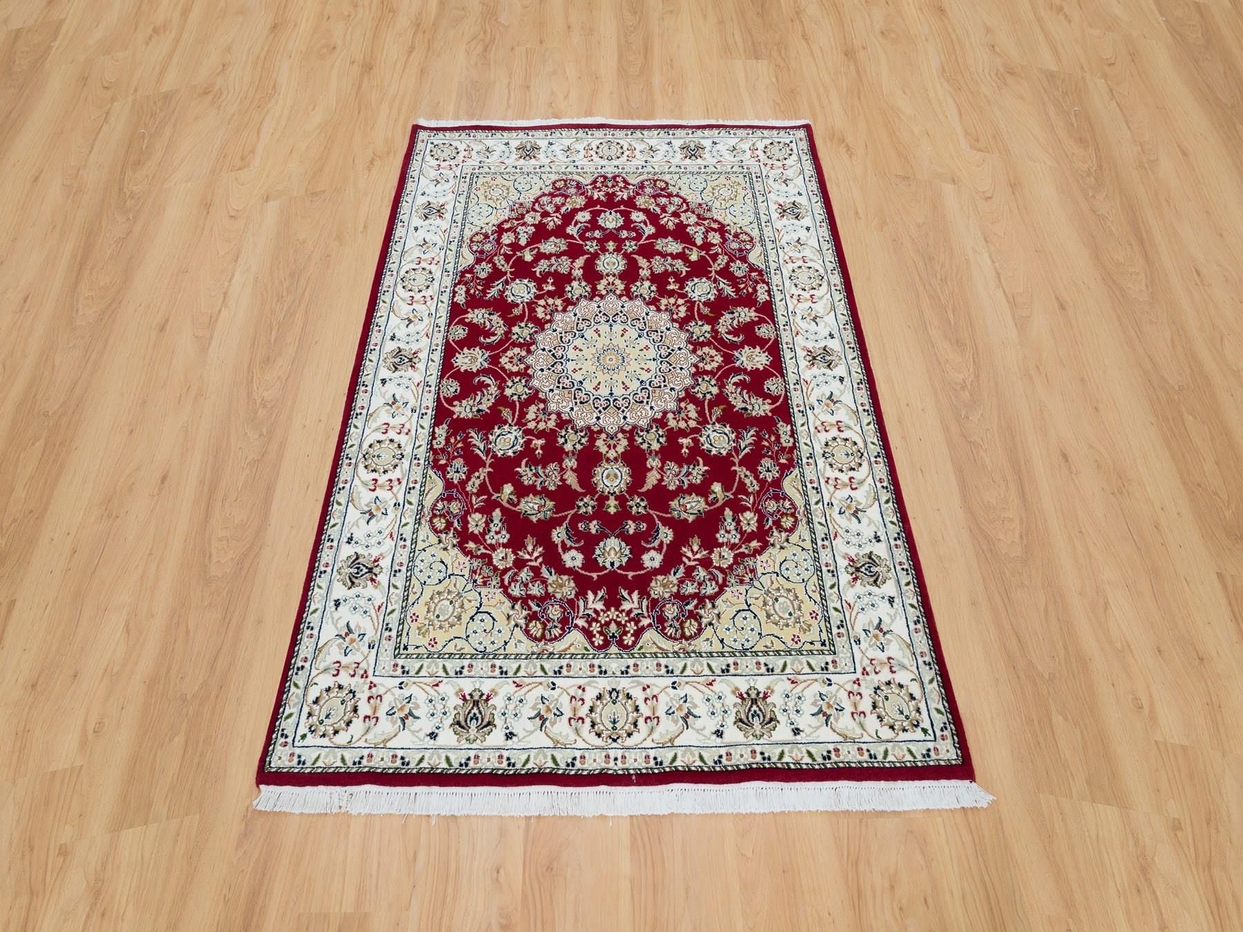 Nain Fine Oriental hand-knotted wool rug in Red & Ivory, 4'6" x 6'10" — SKU O090062 (view 2)