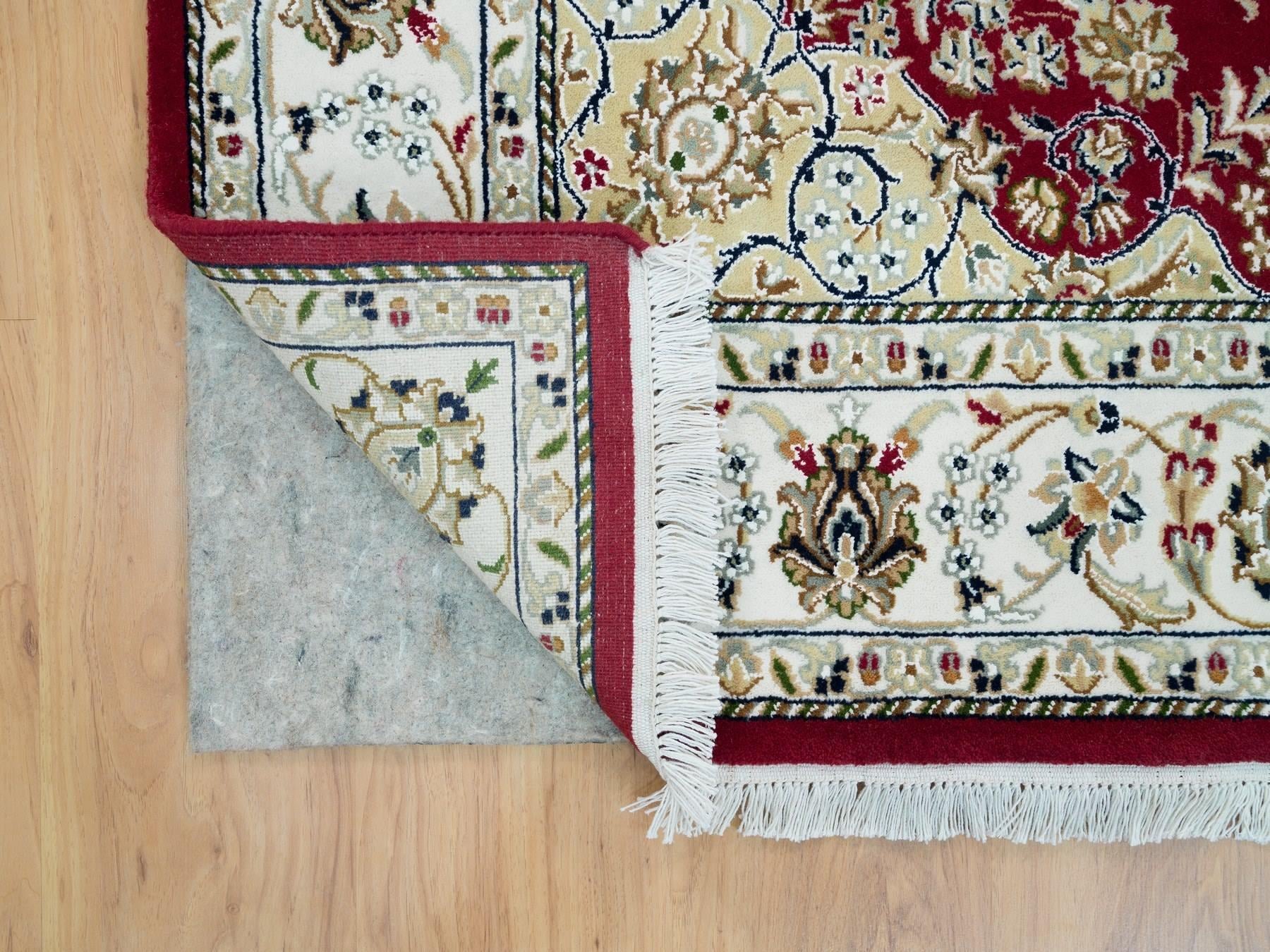 Nain Fine Oriental hand-knotted wool rug in Red & Ivory, 4'6" x 6'10" — SKU O090062 (view 3)