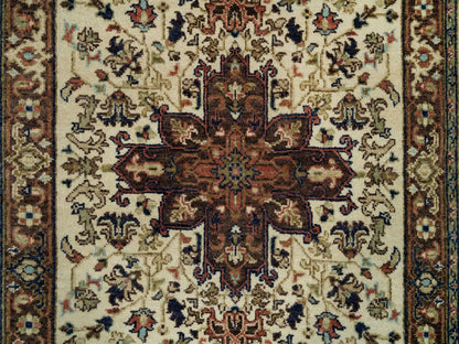 Beige 2'8" x 12'3" Heriz Hand knotted Wool Rug - Sku: O090086