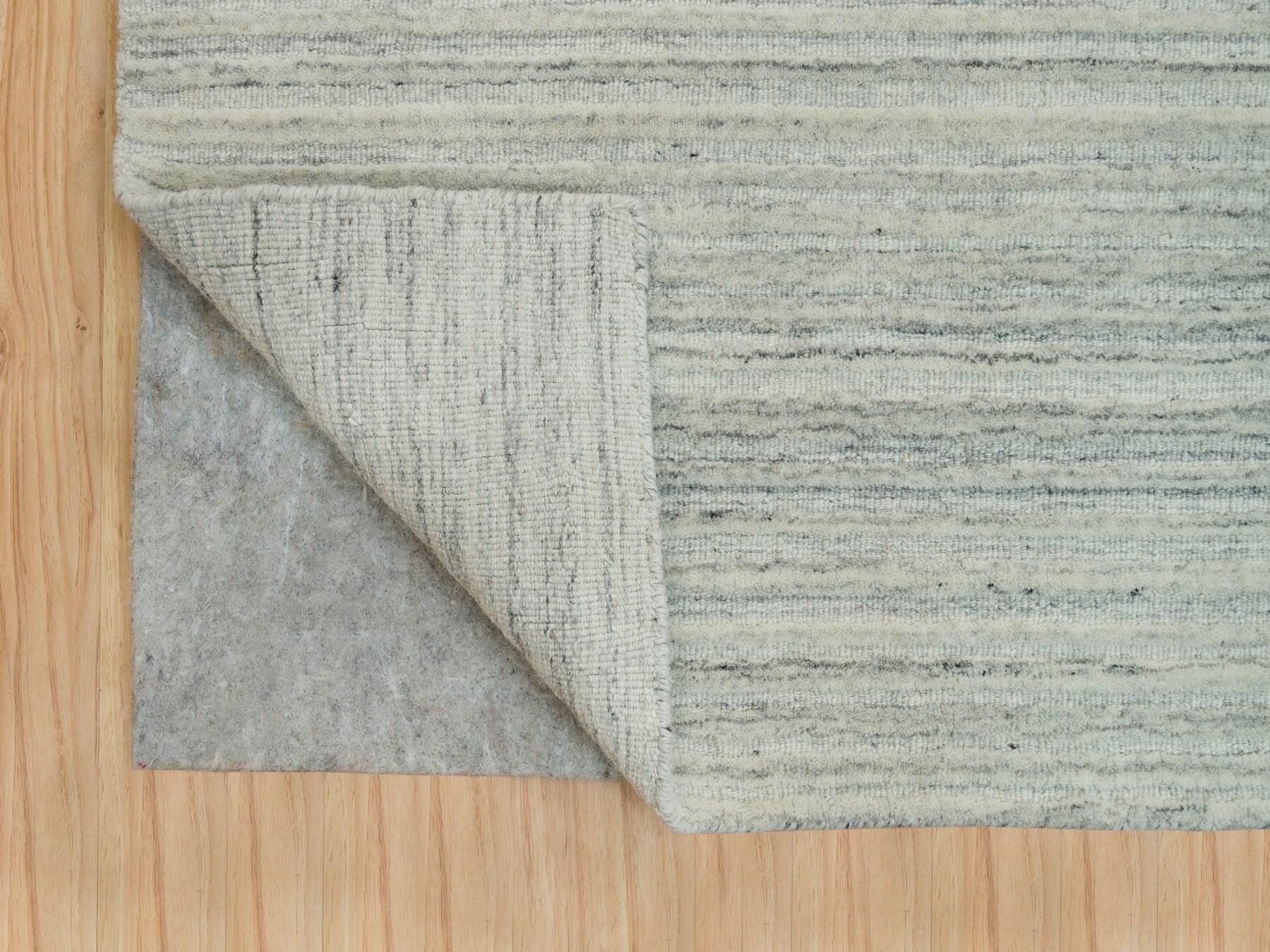 Modern / Contemporary hand-knotted wool rug in Ivory, 9'1" x 11'11" — SKU O090126 (view 4)