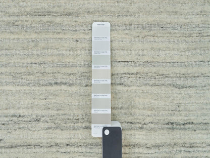 Modern / Contemporary hand-knotted wool rug in Ivory, 9'1" x 11'11" — SKU O090126 (view 7)