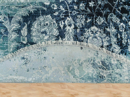 Blue 6'11" x 6'11" Transitional Hand knotted Wool/Silk Rug - Sku: O090131