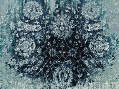 Blue 6'11" x 6'11" Transitional Hand knotted Wool/Silk Rug - Sku: O090131