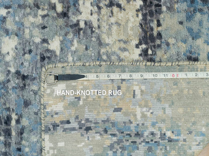 Grey 2'6" x 12'0" Modern / Contemporary Hand knotted Wool/Silk Rug - Sku: O090198