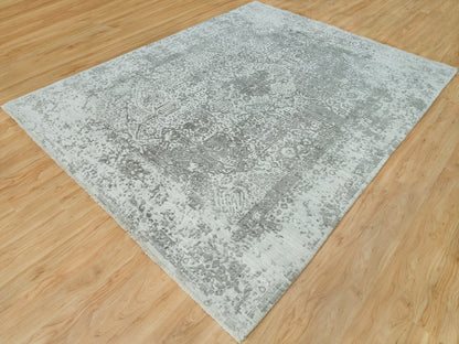 Transitional hand-knotted wool/silk rug in Gray, 8' x 10'1" — SKU O090200 (view 3)