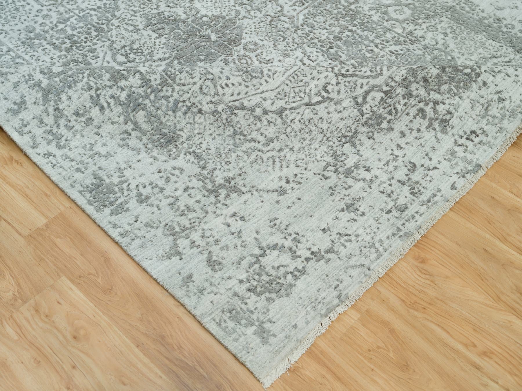 Transitional hand-knotted wool/silk rug in Gray, 8' x 10'1" — SKU O090200 (view 6)