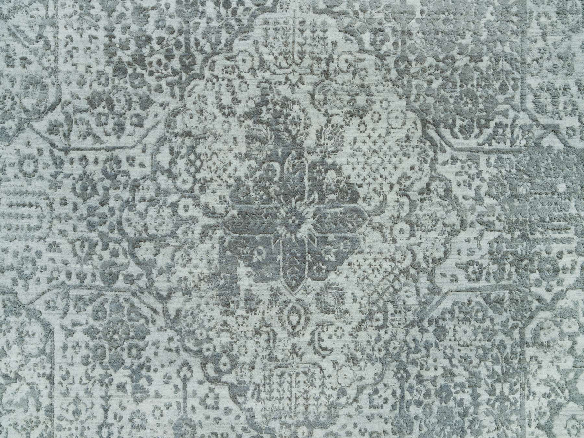 Transitional hand-knotted wool/silk rug in Gray, 8' x 10'1" — SKU O090200 (view 8)