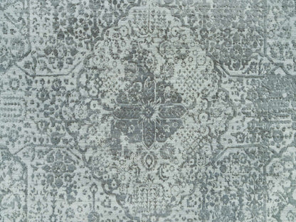 Transitional hand-knotted wool/silk rug in Gray, 8' x 10'1" — SKU O090200 (view 8)