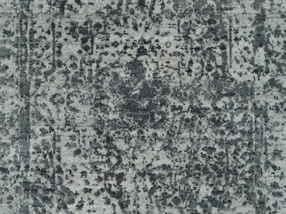 Transitional hand-knotted wool/silk rug in Gray, 2' x 3' — SKU O090206 (view 5)