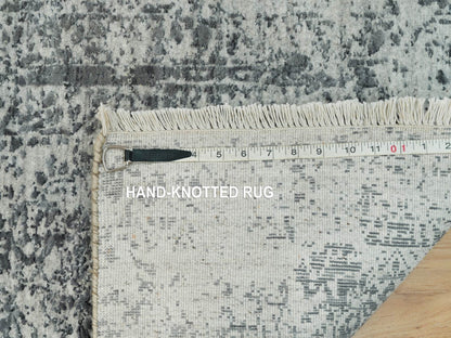 Transitional hand-knotted wool/silk rug in Gray, 2' x 3' — SKU O090206 (view 8)