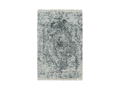 Transitional hand-knotted wool/silk rug in Gray, 2' x 3' — SKU O090208