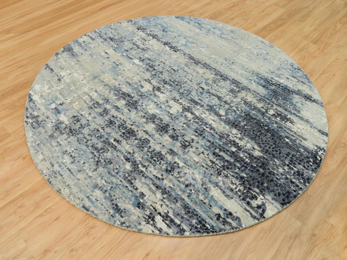 Modern / Contemporary hand-knotted wool/silk rug in Gray, 7'11" x 7'11" — SKU O090210 (view 3)