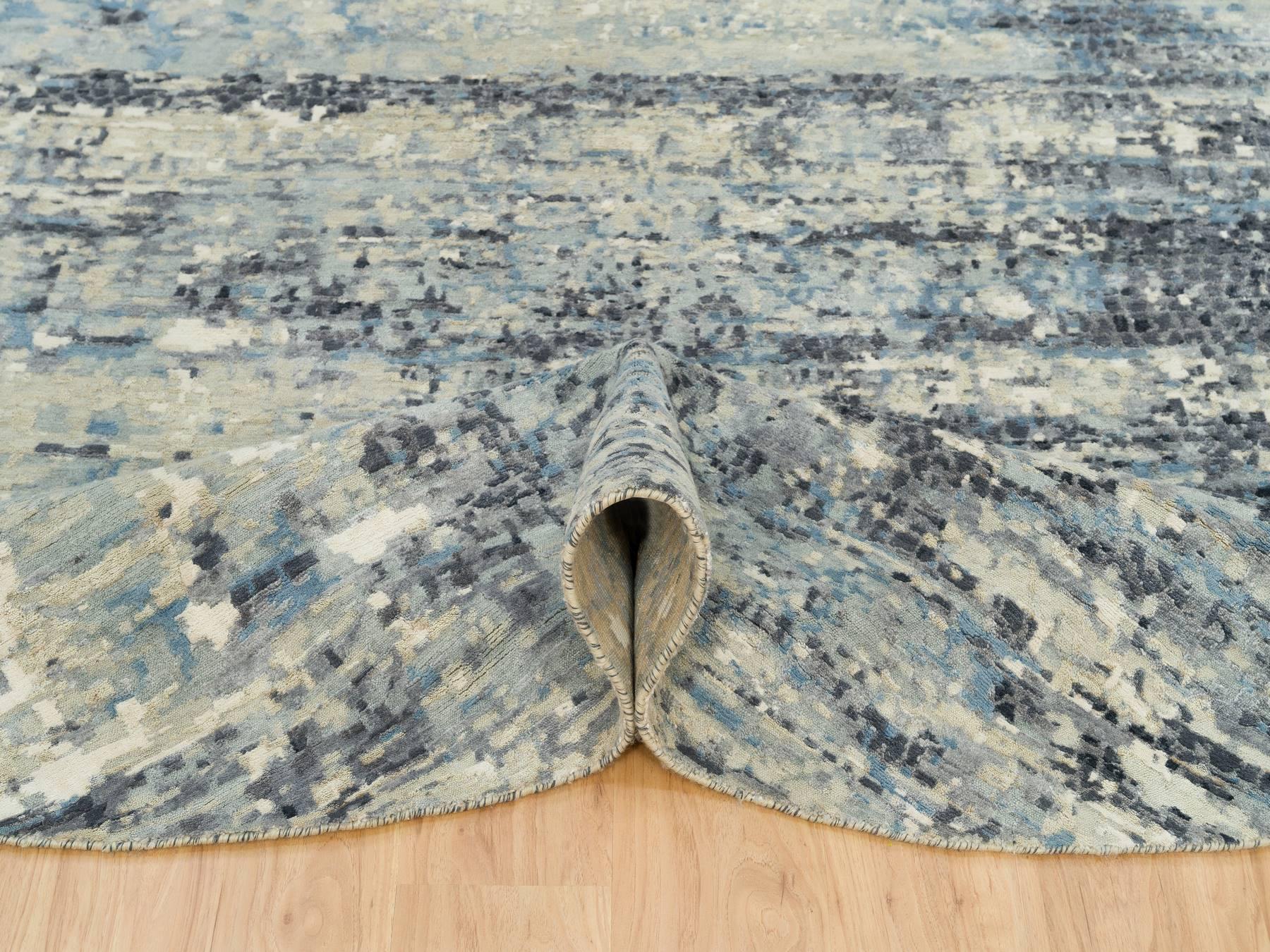 Modern / Contemporary hand-knotted wool/silk rug in Gray, 7'11" x 7'11" — SKU O090210 (view 5)