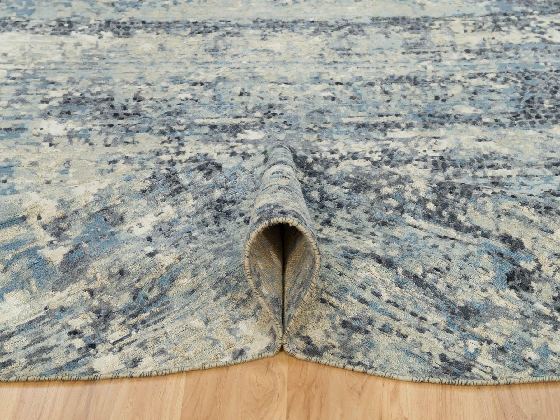 Modern / Contemporary hand-knotted wool/silk rug in Gray, 8'11" x 8'11" — SKU O090212 (view 5)