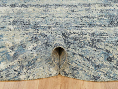 Modern / Contemporary hand-knotted wool/silk rug in Gray, 8'11" x 8'11" — SKU O090212 (view 5)