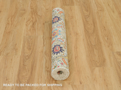 Transitional hand-knotted wool/silk rug in Ivory, 3' x 5' — SKU O090225 (view 6)