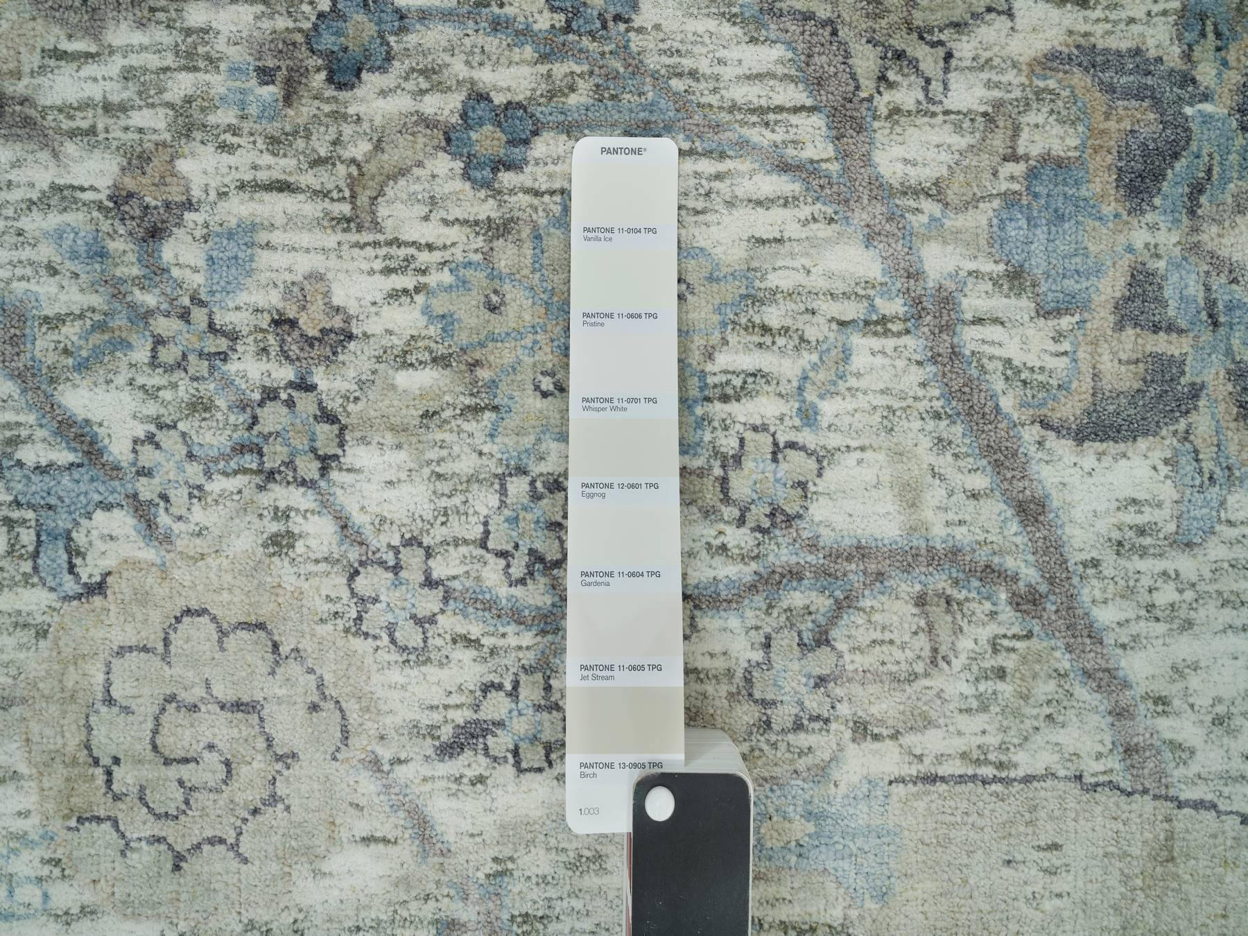 Transitional hand-knotted wool/silk rug in Ivory, 8'1" x 8'1" — SKU O090226 (view 7)