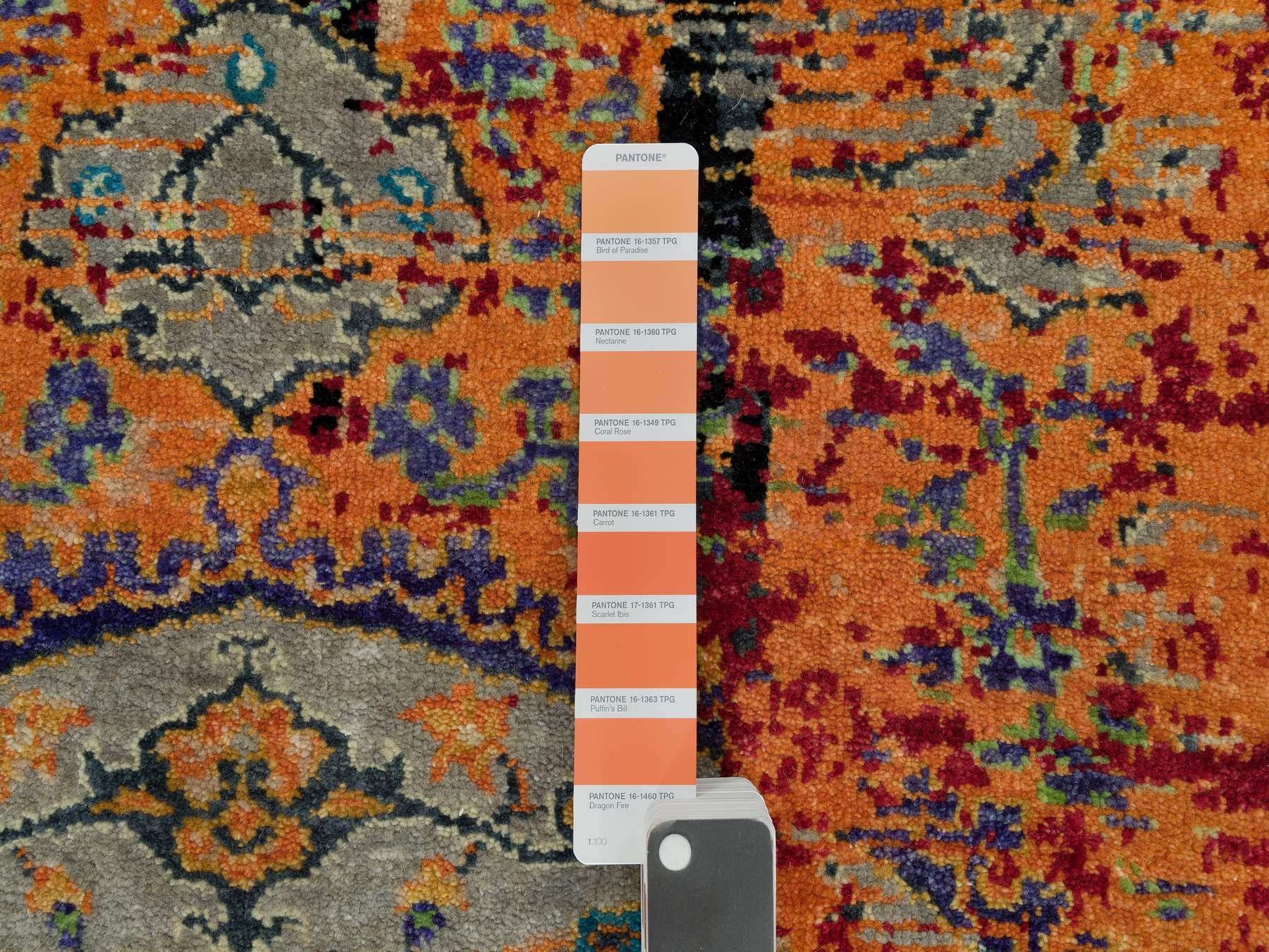 Transitional hand-knotted wool rug in Orange, 3'2" x 5'1" — SKU O090228 (view 4)