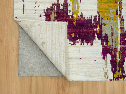 Modern / Contemporary hand-knotted wool/silk rug in Multicolored, 6'1" x 9' — SKU O090234 (view 4)