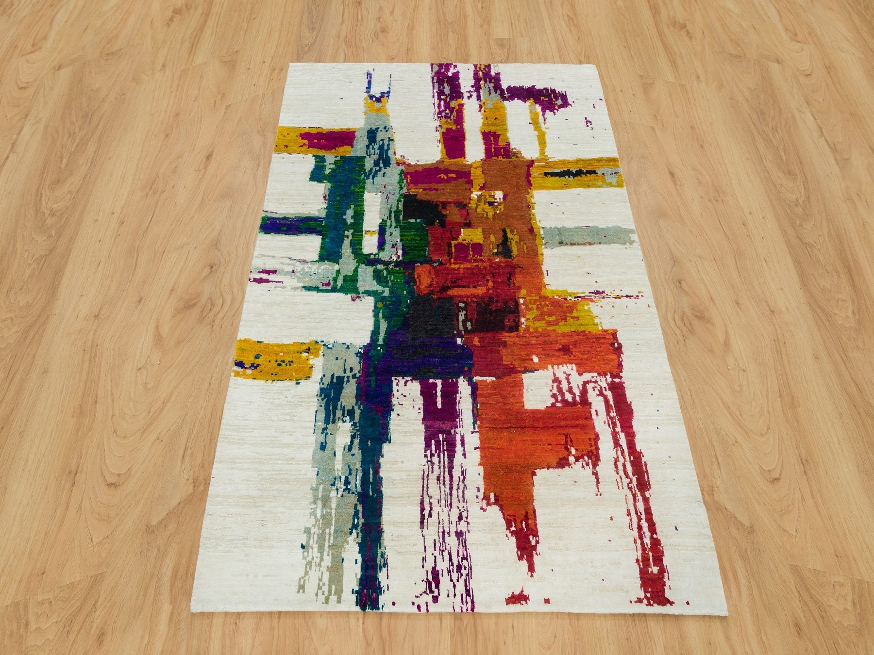 Modern / Contemporary hand-knotted wool/silk rug in Multicolored, 4' x 5'10" — SKU O090249 (view 2)