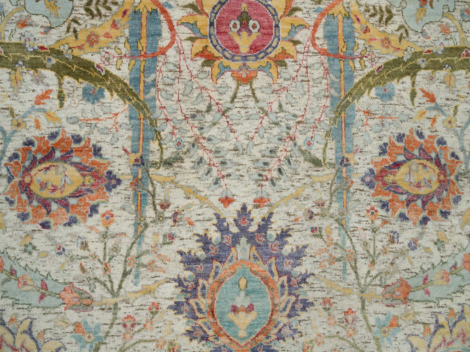 Transitional hand-knotted wool/silk rug in Ivory, 5'10" x 5'10" — SKU O090256 (view 5)