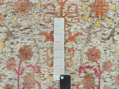 Beige 6'0" x 6'0" Transitional Hand knotted Wool/Silk Rug - Sku: O090257