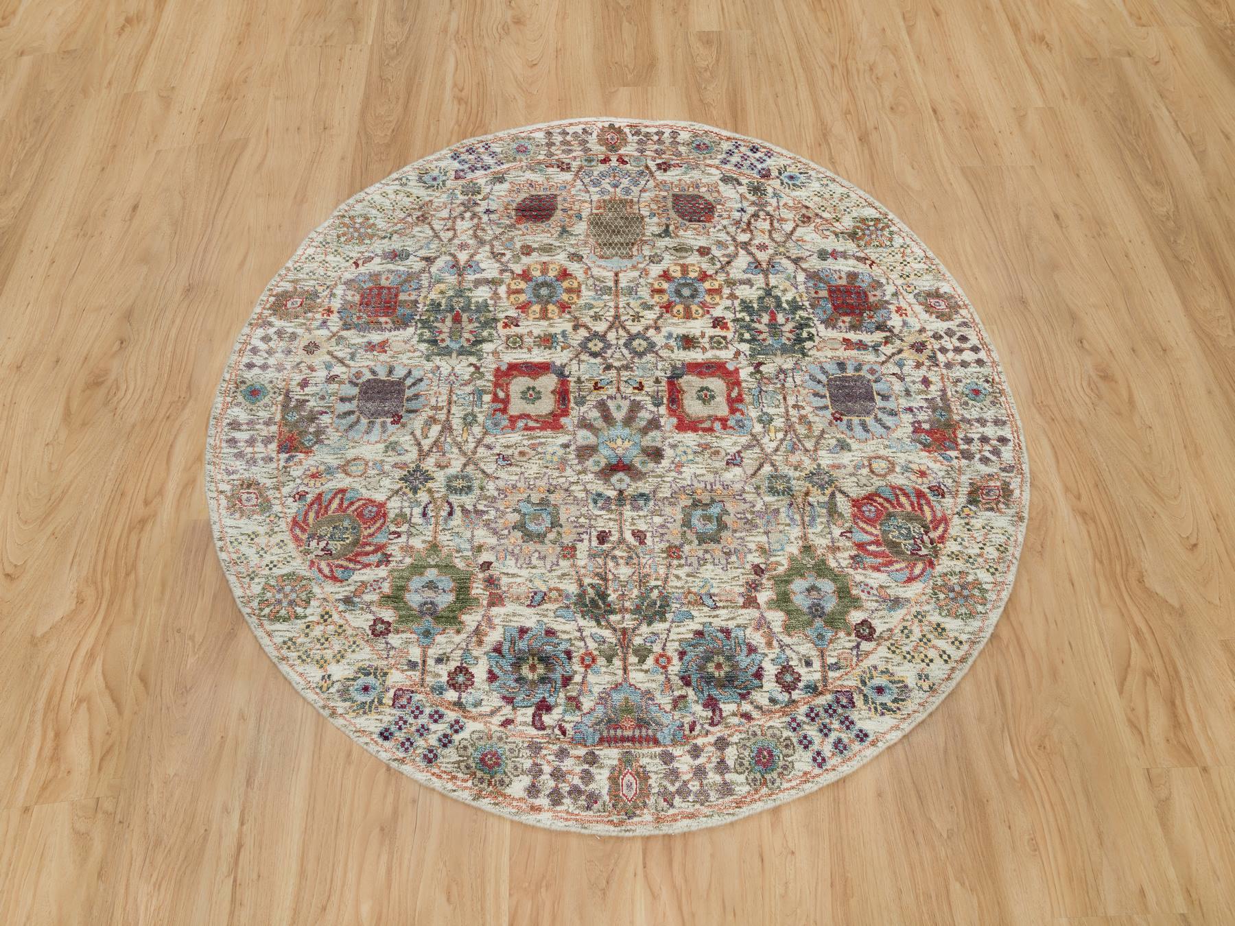 Tabriz Transitional hand-knotted wool/silk rug in Ivory, 5' x 5' — SKU O090259 (view 2)