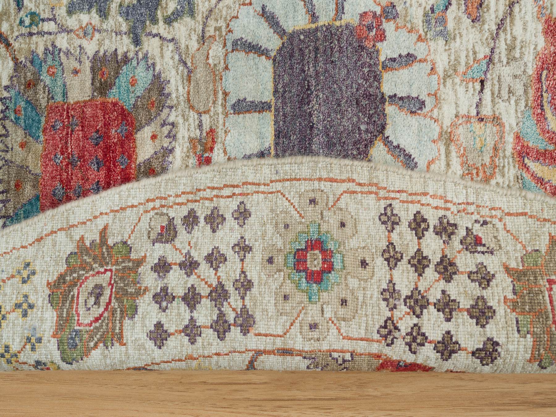 Tabriz Transitional hand-knotted wool/silk rug in Ivory, 8' x 8' — SKU O090261 (view 4)
