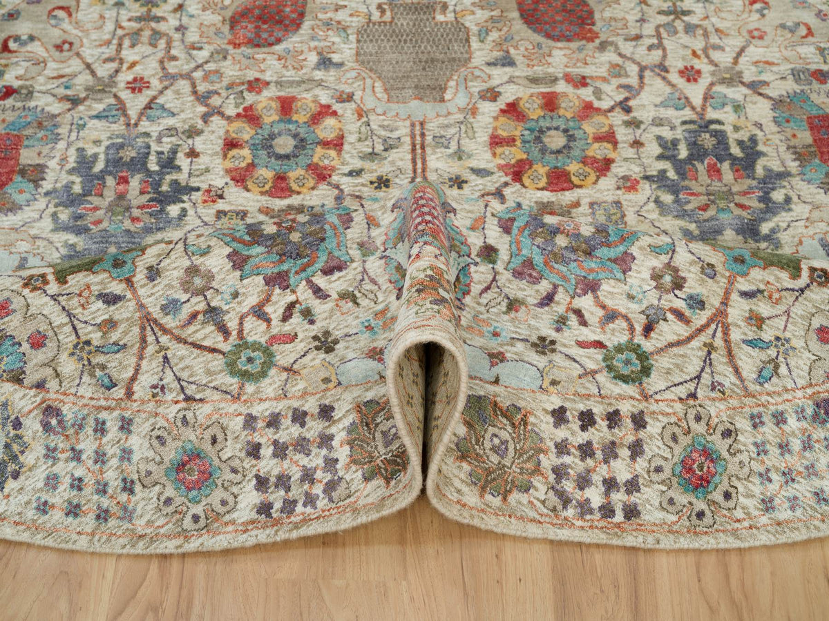 Tabriz Transitional hand-knotted wool/silk rug in Ivory, 8' x 8' — SKU O090261 (view 5)