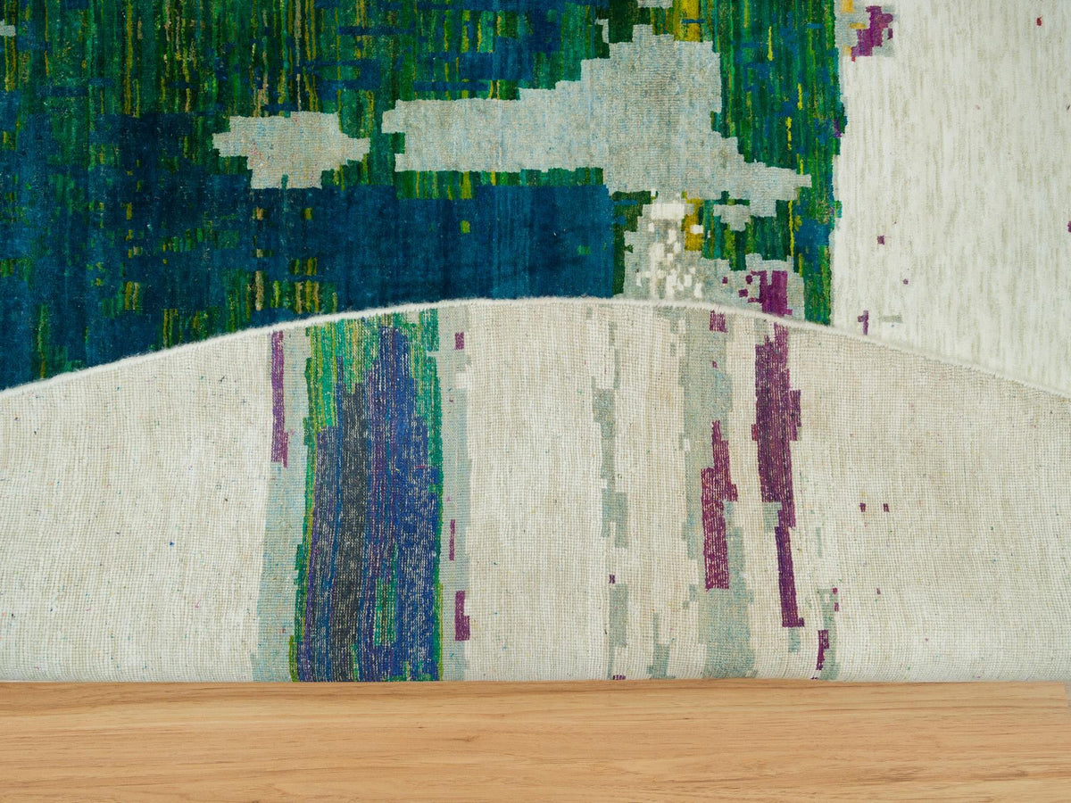 Modern / Contemporary hand-knotted wool/silk rug in Multicolored, 13'8" x 13'8" — SKU O090265 (view 4)