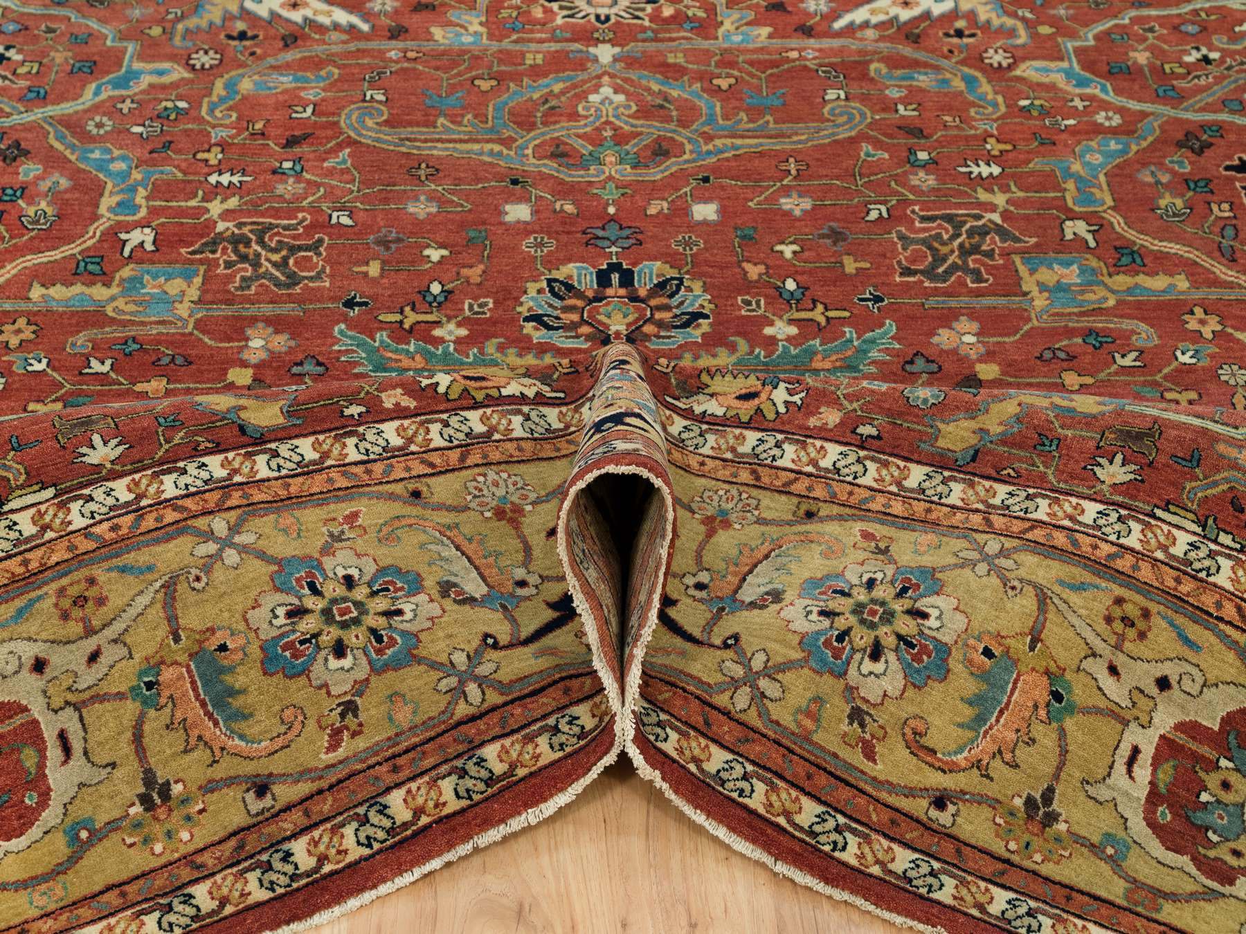 Heriz Heriz hand-knotted wool rug in Red & Gold, 10'1" x 10'3" — SKU O090269 (view 5)