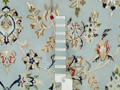 Nain Fine Oriental hand-knotted wool rug in Gray & Ivory, 7'7" x 9'9" — SKU O090319 (view 7)