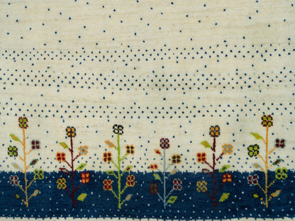 Gabbeh Modern / Contemporary hand-knotted wool runner in Ivory, 2'7" x 9'6" — SKU O090396 (view 5)