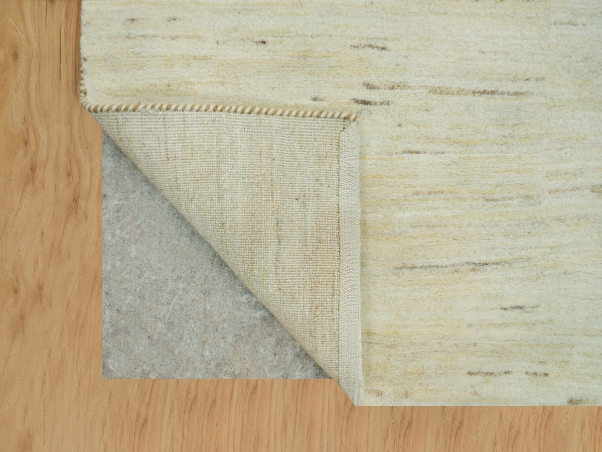 Gabbeh Modern / Contemporary hand-knotted wool runner in Ivory, 3'11" x 7'11" — SKU O090398 (view 3)