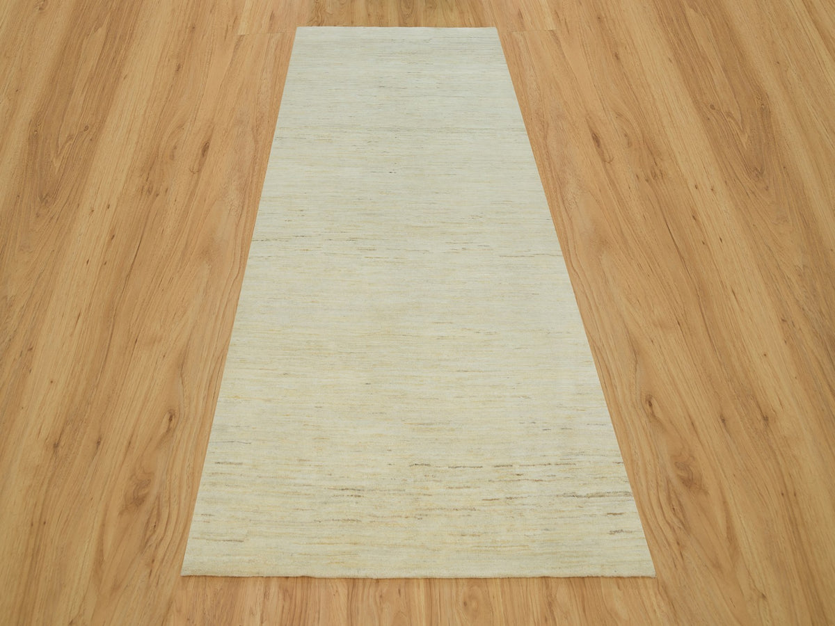 Gabbeh Modern / Contemporary hand-knotted wool runner in Ivory, 4'1" x 9'11" — SKU O090399 (view 2)