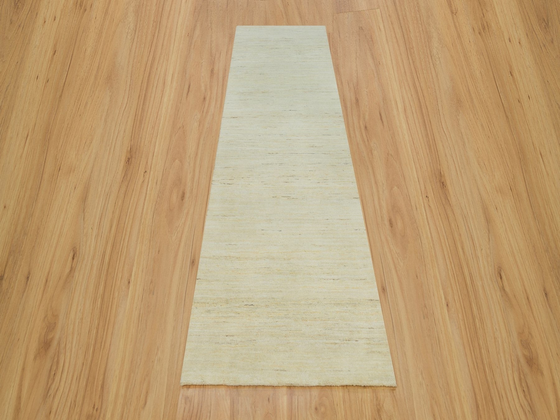 Ivory 2'7" x 10'0" Modern / Contemporary Hand knotted Wool Rug - Sku: O090401